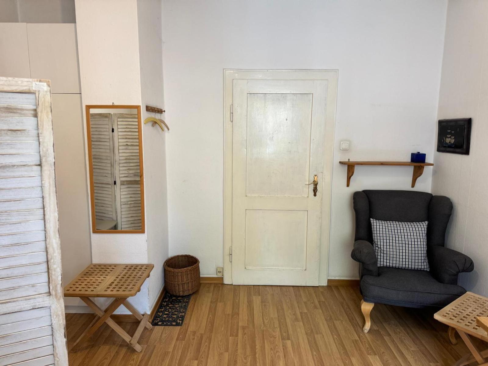 Gemuetliches Komfortables Zimmer Fuer 1 Person Im Zentrum Мюнхен Экстерьер фото